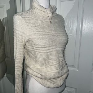 DKNY Cozy Turtleneck Sweater Size Small